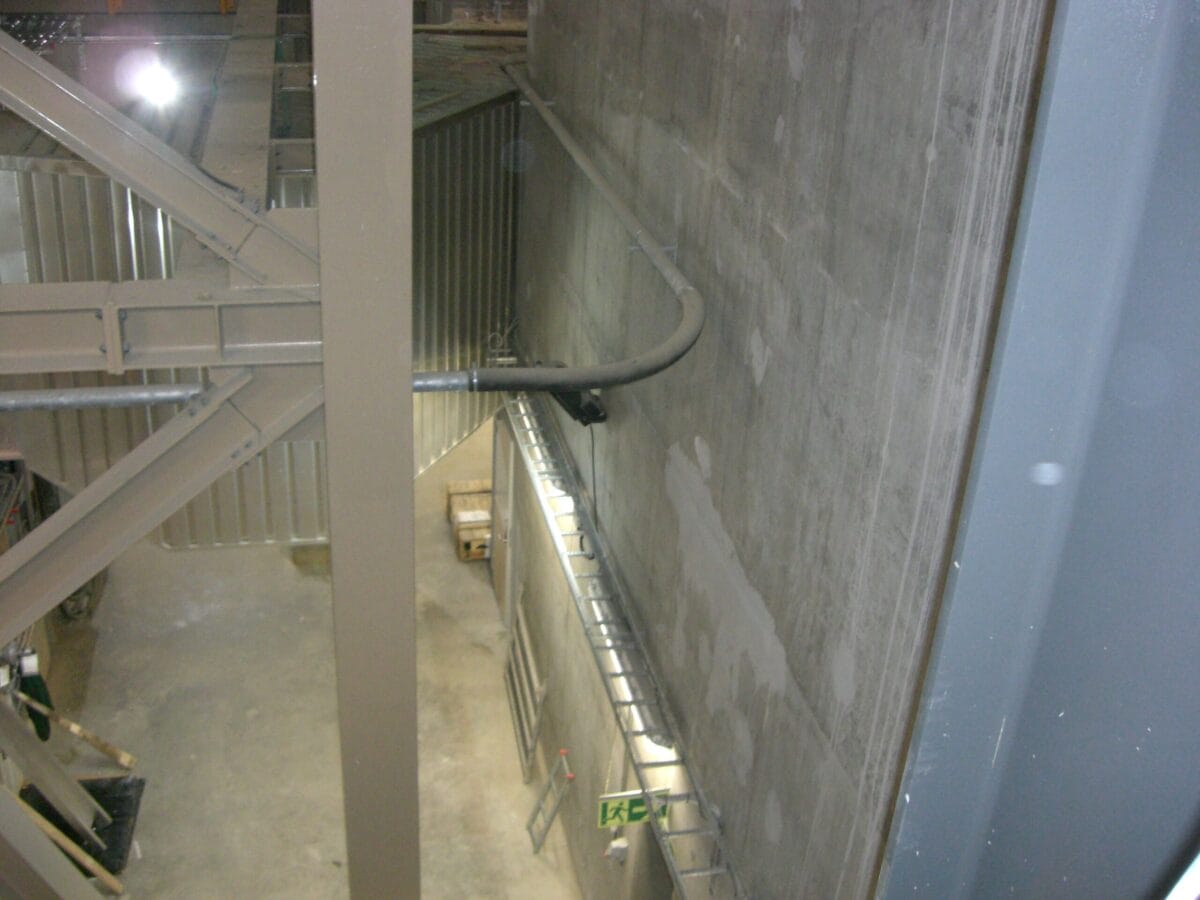 Hitachi zozen inova skraddarsytt vakuumsystem scaled 1200x900 1